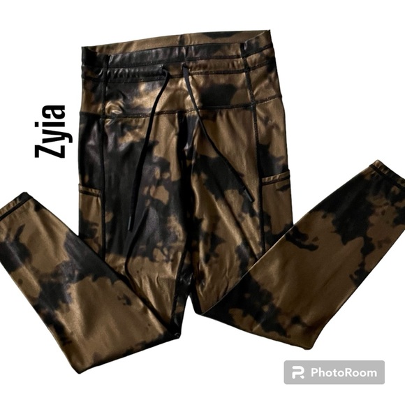 Bronze Hendrix Metallic Pocket Drawstring Luxe 7/8" (4) - Picture 2 of 15